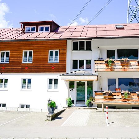 Faltenbach Ferienwohnungen In Оберстдорф Екстер'єр фото